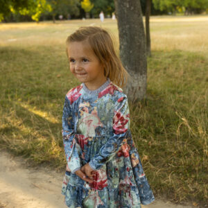 Sukienka z falbankami z weluru